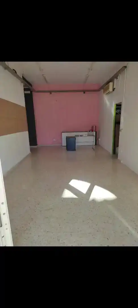 Commercial properties for rent in Gines  with Air Conditioner