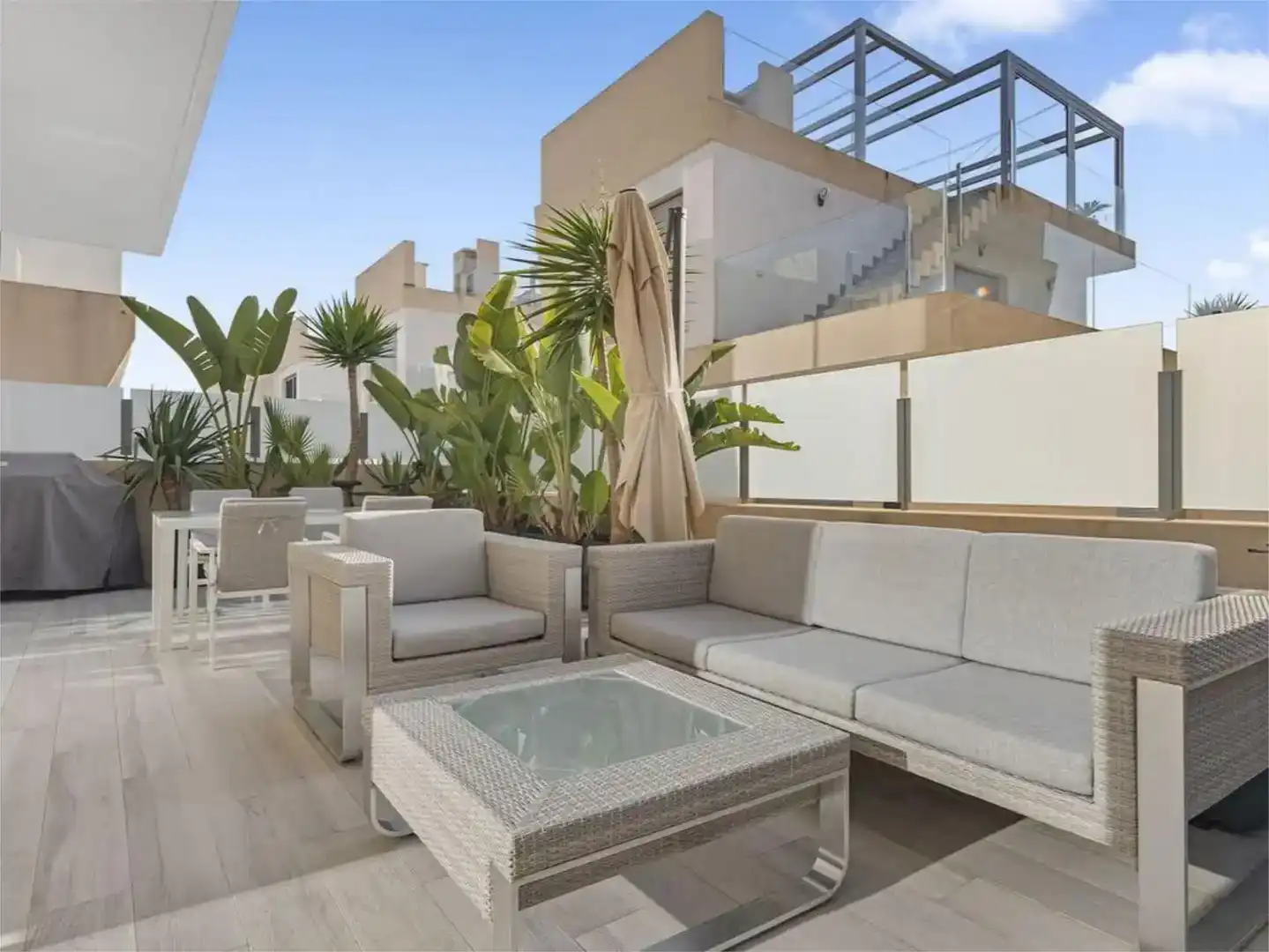 Terraza de Casa o chalet de alquiler en Pilar de la Horadada con Aire acondicionado, Jardín privado y Piscina