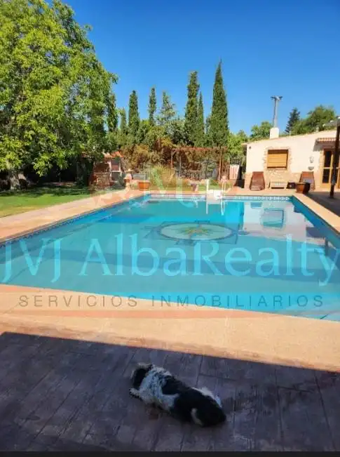 Schwimmbecken von Haus oder Chalet zum Verkauf in Albacete mit Klimaanlage, Privatgarten und Terrasse