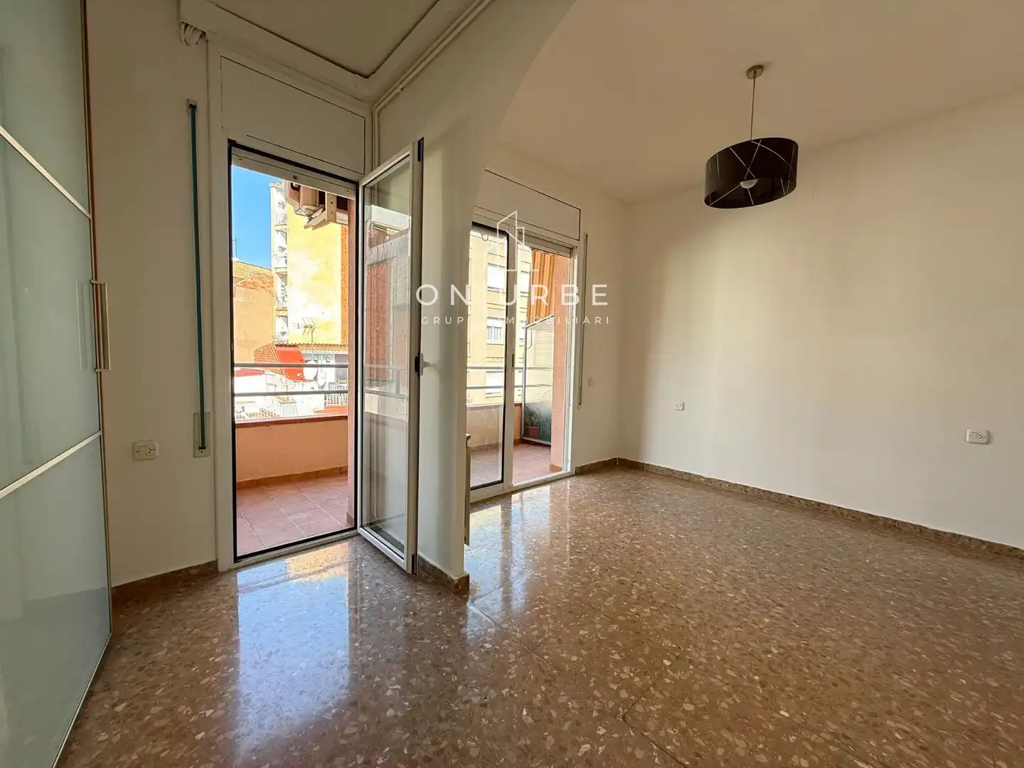 Terrasse von Maisonette zum Verkauf in Badalona mit Klimaanlage, Heizung und Terrasse