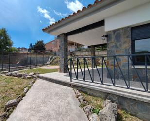 Vista exterior de Casa o xalet en venda en Lliçà d'Amunt amb Calefacció, Jardí privat i Terrassa