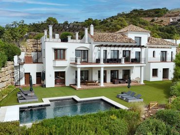 Xalet amb piscina en venda a Montemayor - Marbella Club