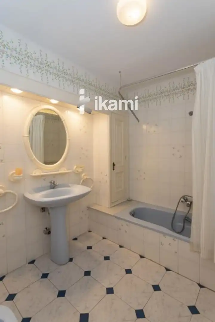 Bathroom of Houses for sale in Dénia  with Air Conditioner, Heating and Terrace