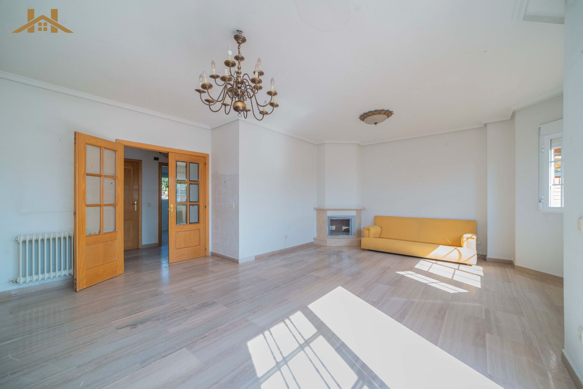 Living room of House or chalet for sale in Móstoles  with Heating, Private garden and Parquet flooring