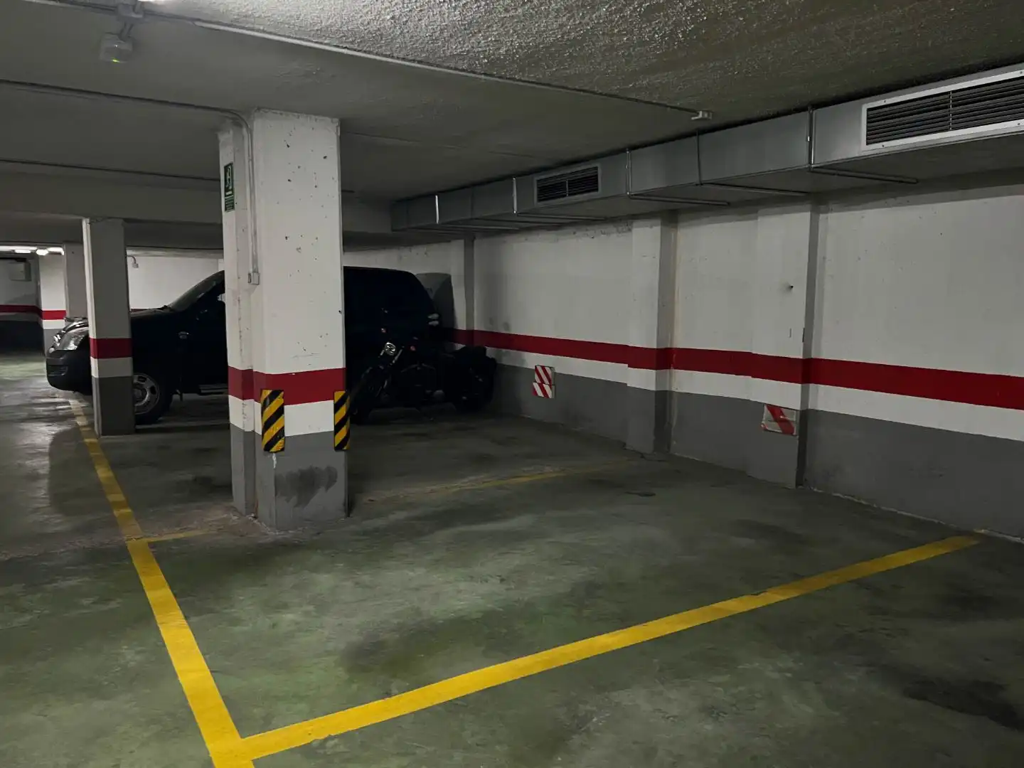 Parkplatz von Garage zur Miete in Valencia