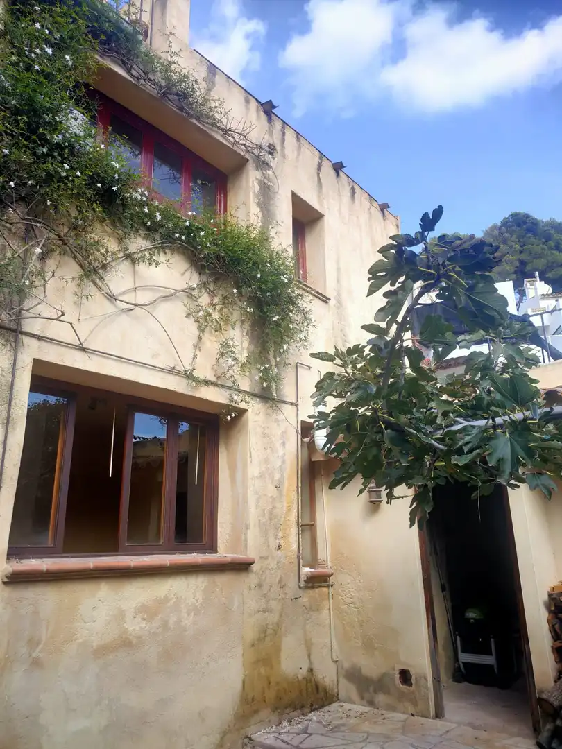 Casa rústica amb jardí en venda a Casco urbano, imagen 40