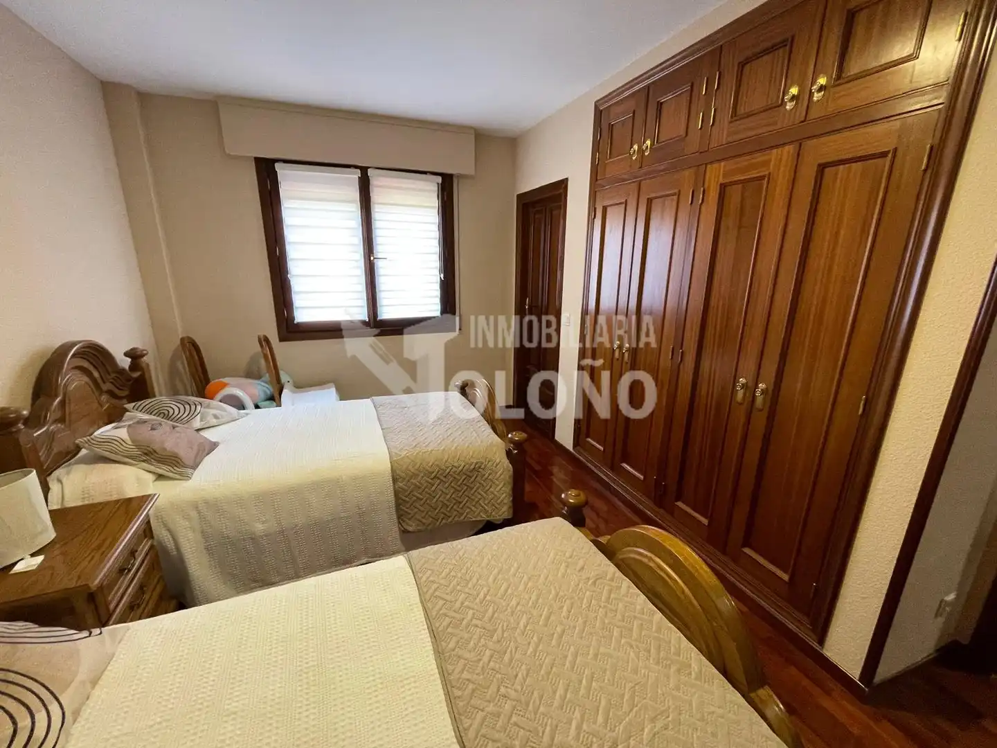 Dormitori de Casa o xalet en venda en Anguciana amb Aire condicionat, Calefacció i Jardí privat