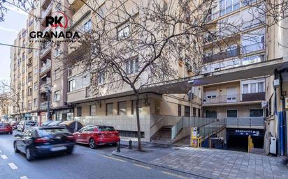 Exterior view of Flat for sale in  Granada Capital