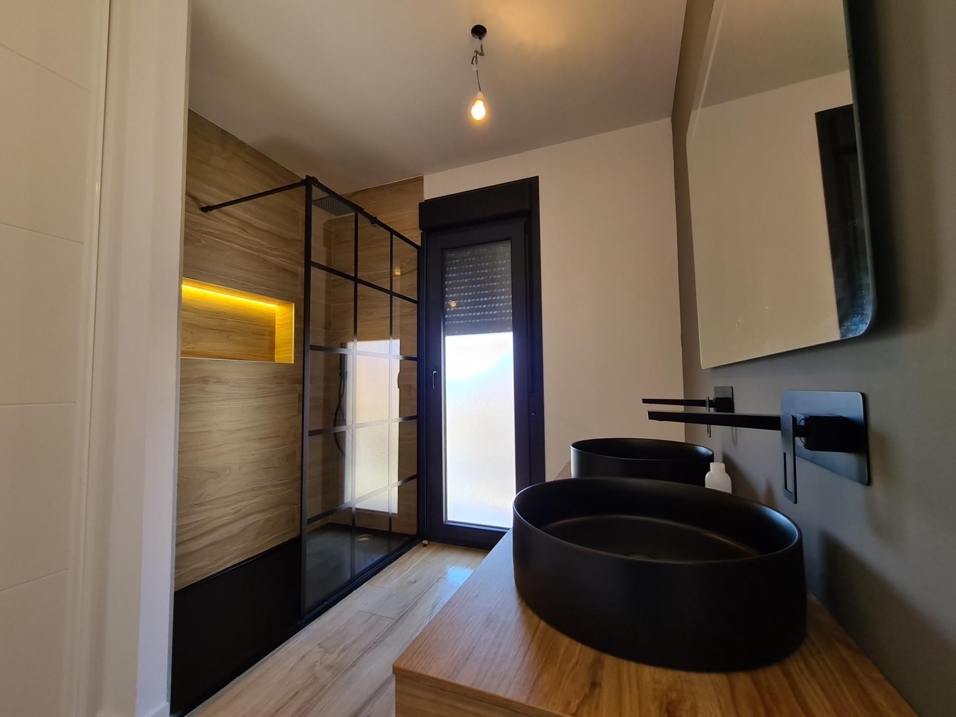 Bany de Casa o xalet en venda en Valdepiélagos amb Calefacció i Terrassa