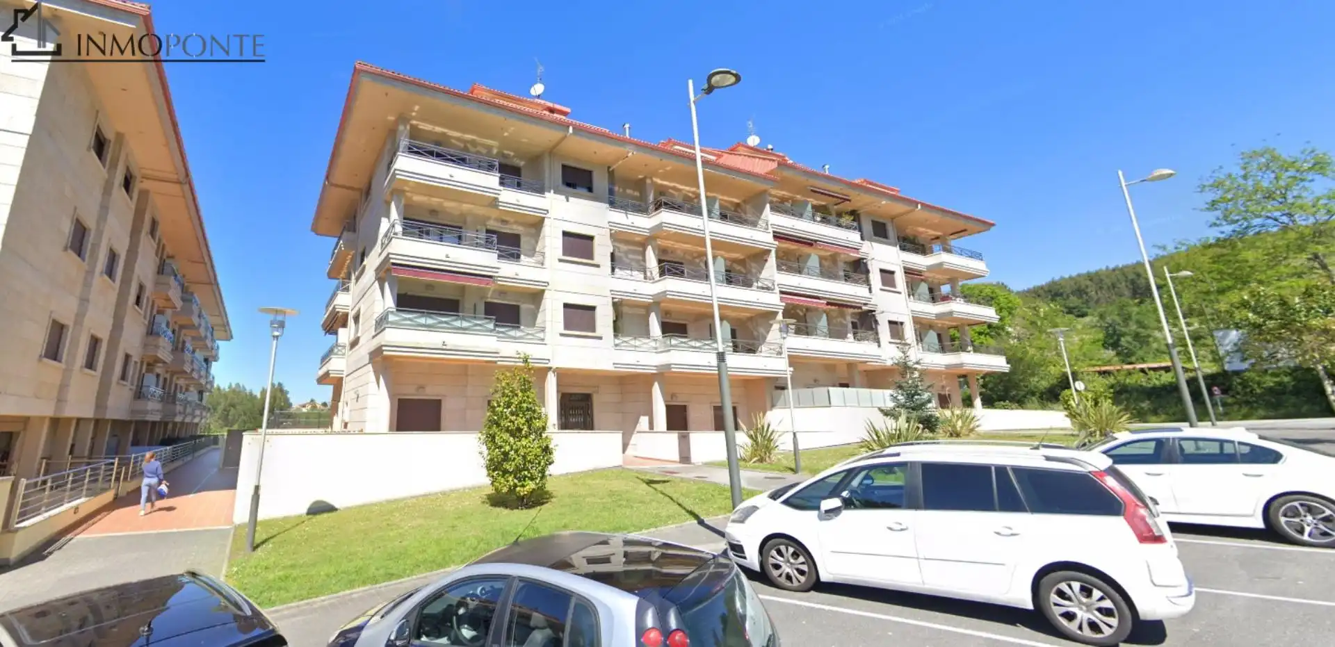 Außenansicht von Garage zur Miete in Sanxenxo