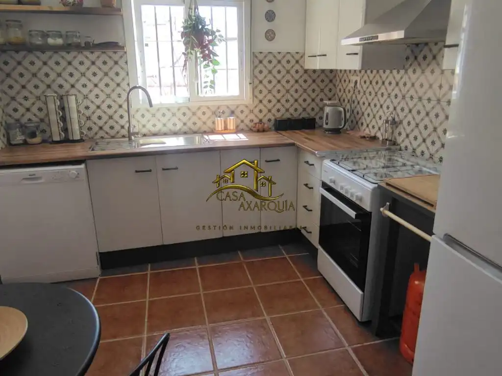 Cuina de Finca rústica de lloguer en Benamargosa amb Moblat