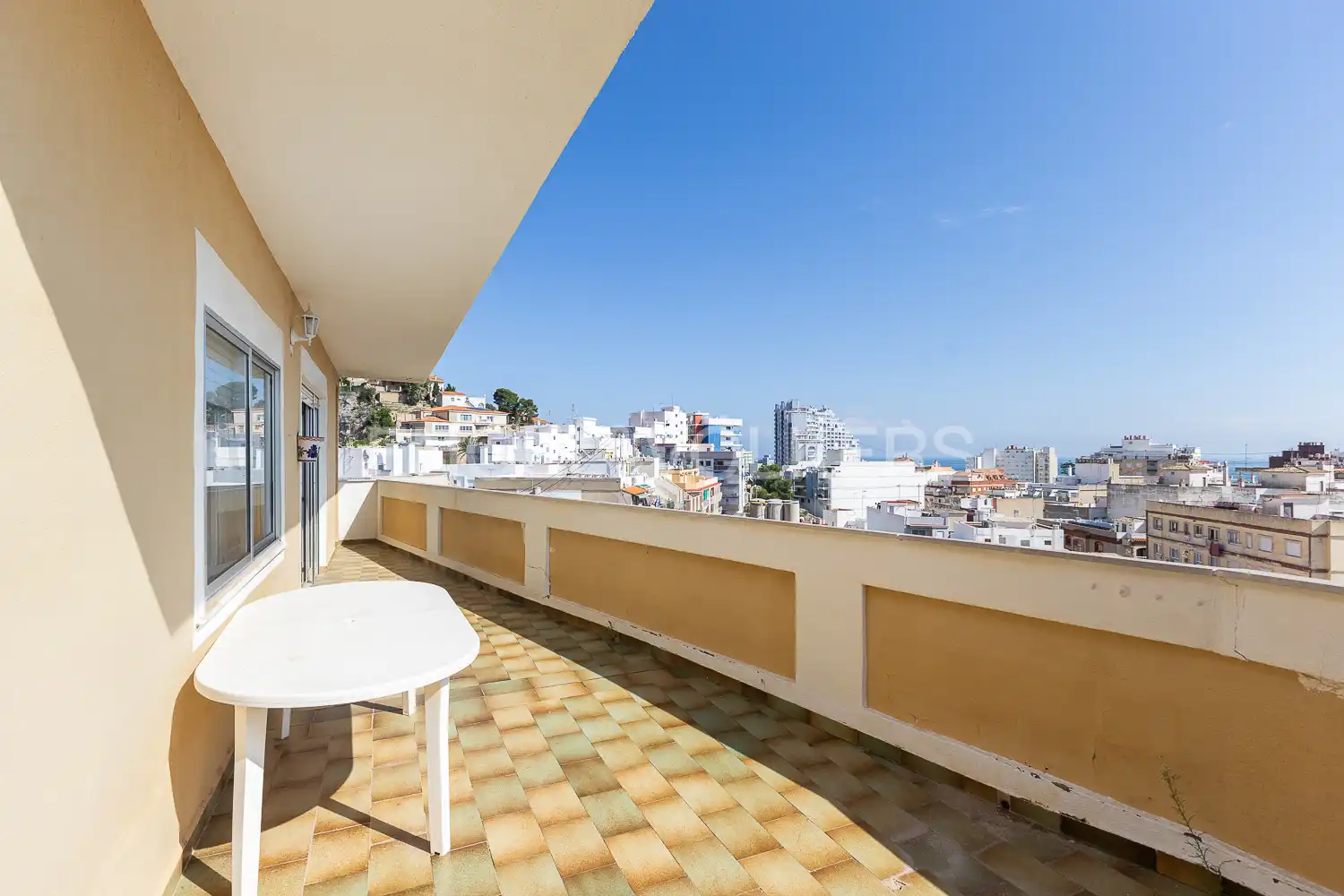 Vista exterior de Casa o xalet en venda en Cullera amb Aire condicionat, Calefacció i Jardí privat