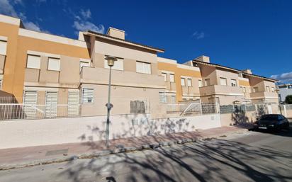 Exterior view of Single-family semi-detached for sale in  Almería Capital  with Air Conditioner, Private garden and Terrace