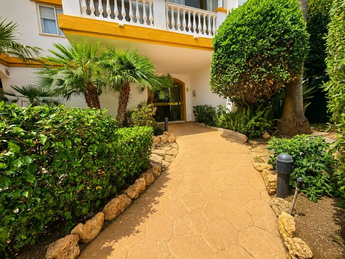 Apartament de lloguer en Marbella amb Calefacció, Jardí privat i Piscina comunitària