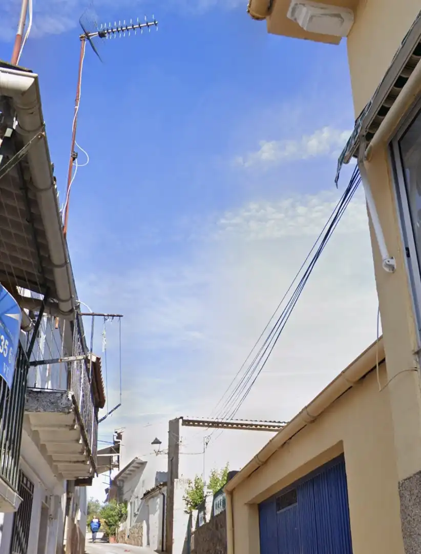 Exterior view of Houses for sale in Perales del Puerto  with Furnished