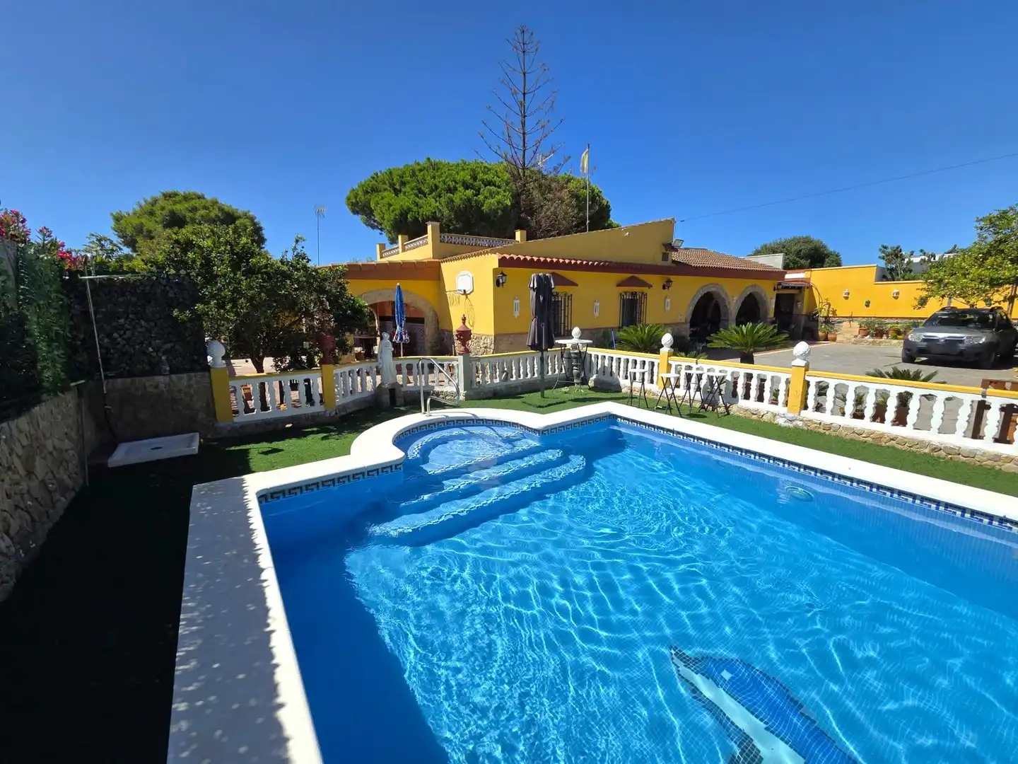 Schwimmbecken von Haus oder Chalet zum Verkauf in Chiclana de la Frontera mit Privatgarten, Abstellraum und Schwimmbad