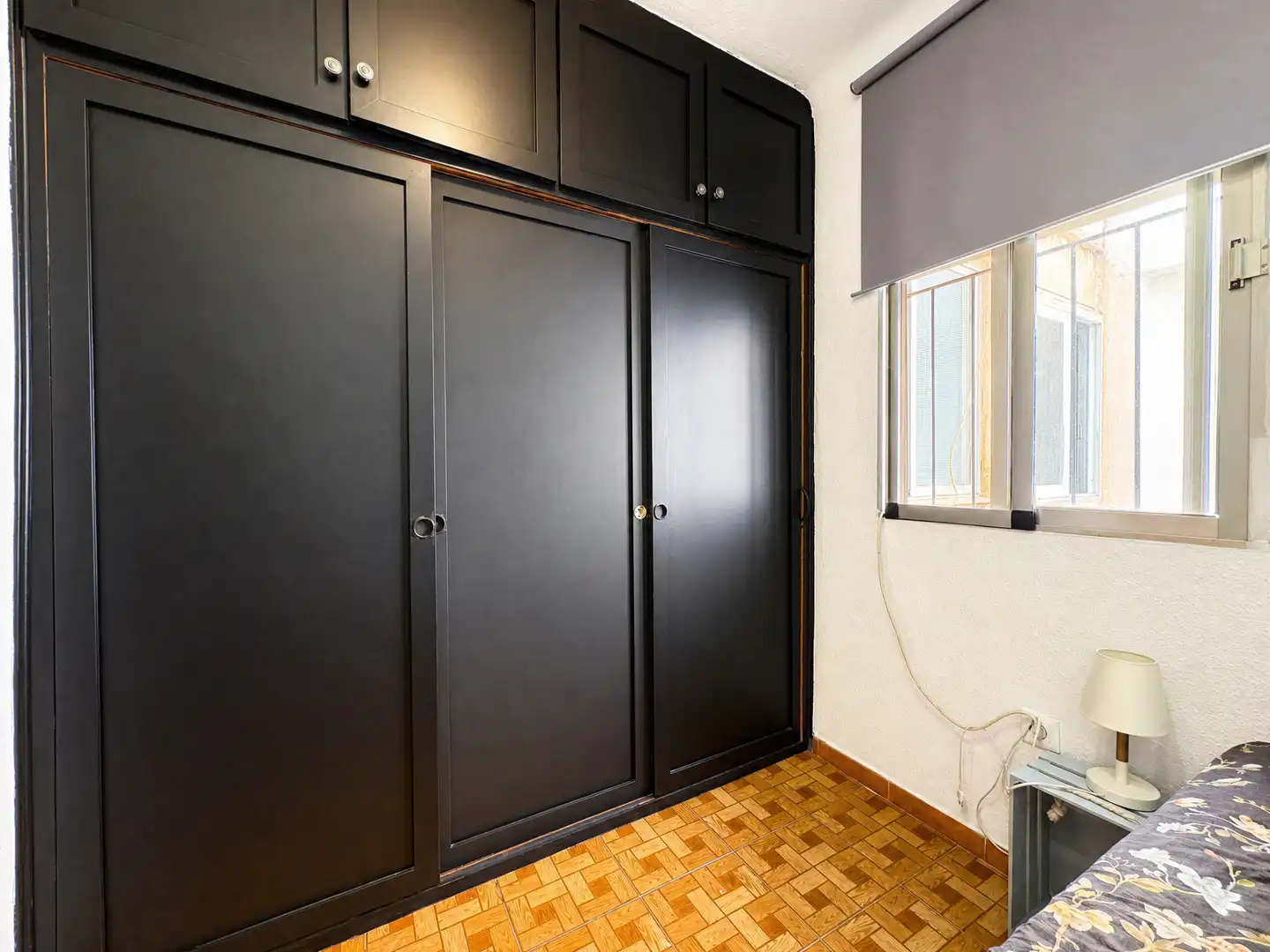 Schlafzimmer von Wohnung zum Verkauf in Alicante / Alacant mit Klimaanlage, Möbliert und Waschmaschine