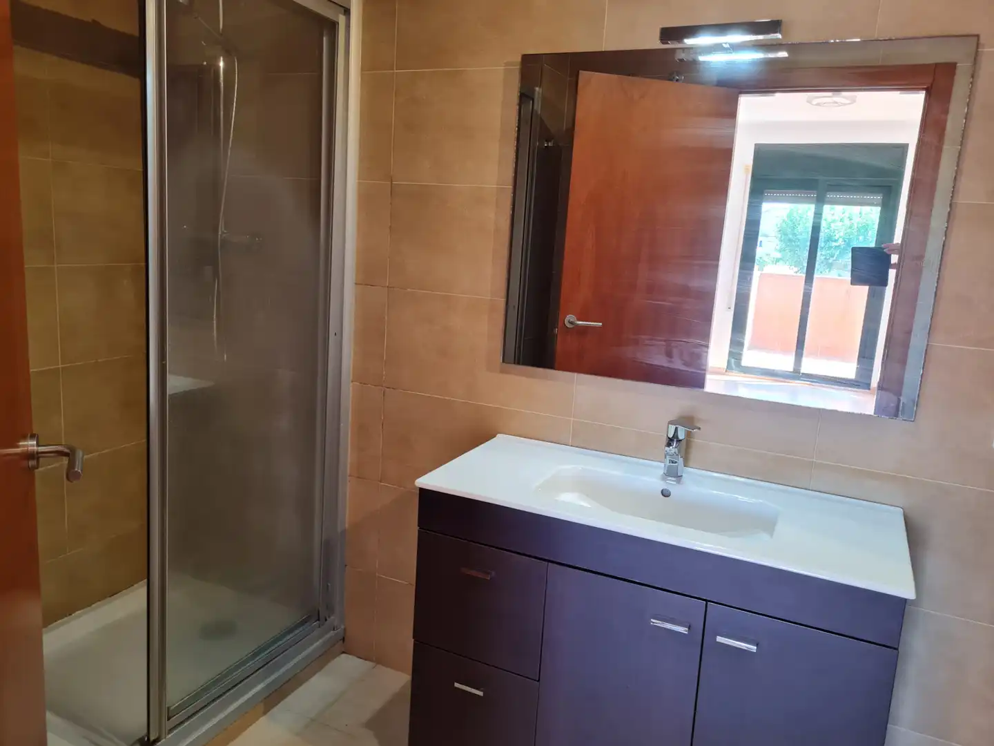 Bathroom of Detached homes for rent in Fortià  with Air Conditioner, Heating and Private garden