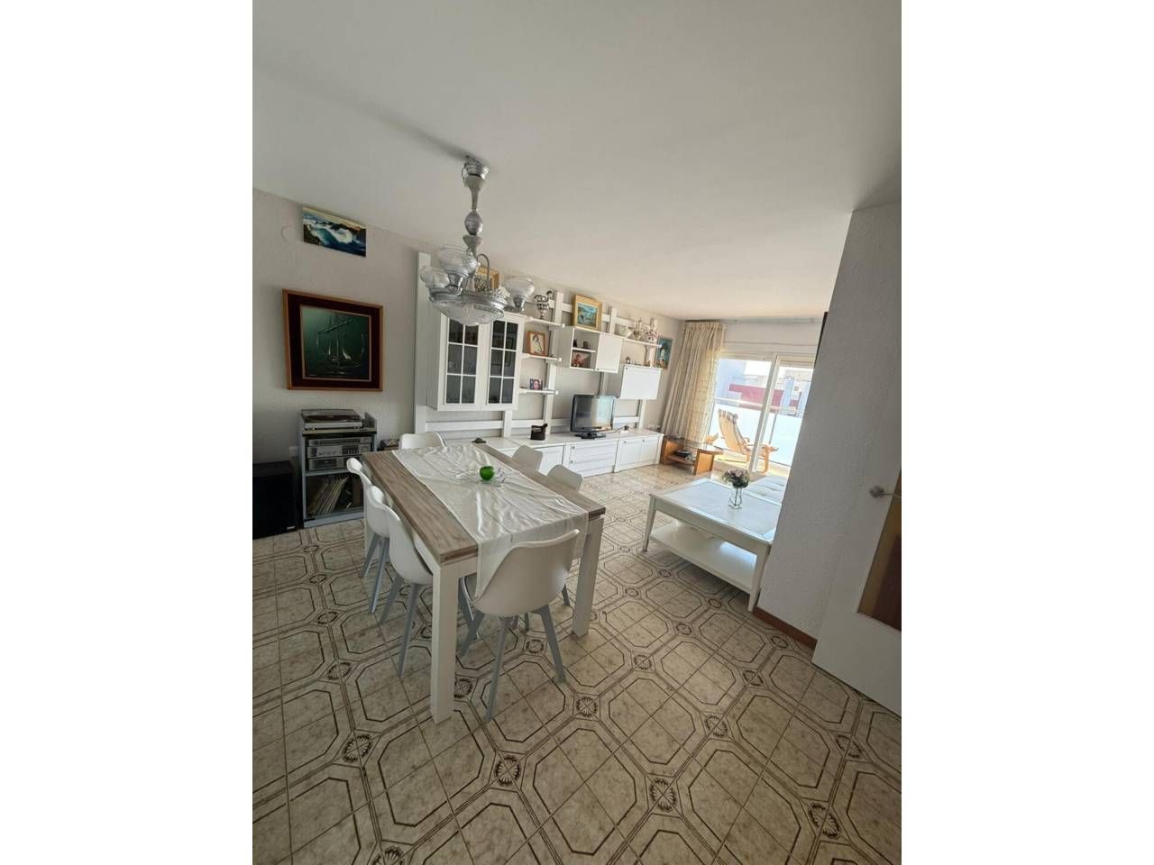 Menjador de Pis en venda en Santa Susanna amb Terrassa, Alarma i Piscina comunitària