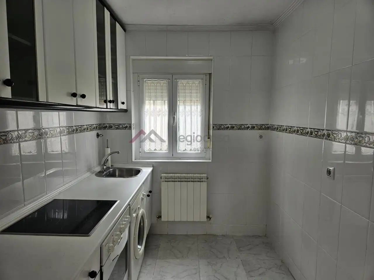 Cocina de Casa o chalet en venta en San Andrés del Rabanedo con Calefacción, Jardín privado y Trastero