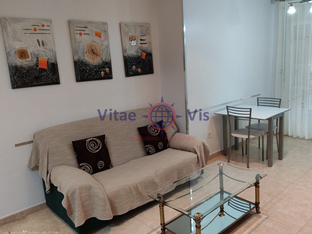Sala d'estar de Apartament en venda en Lorca amb Moblat i Balcó