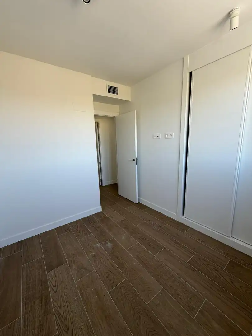 Schlafzimmer von Wohnung zur Miete in Tres Cantos mit Heizung, Terrasse und Balkon