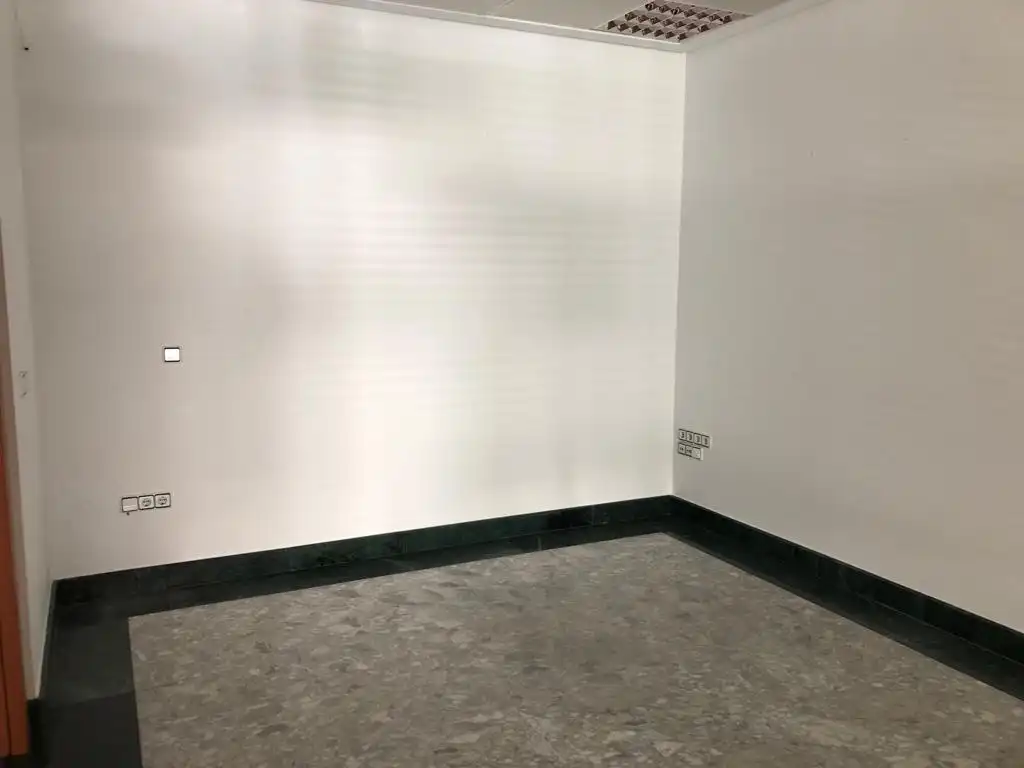 Local comercial en venda a Sur, imagen 5