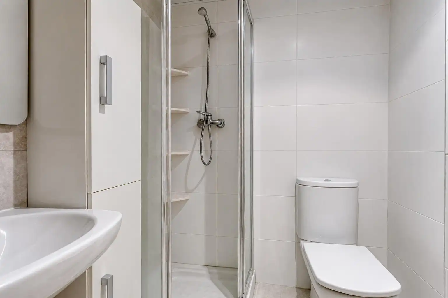 Bathroom of Apartments for sale in Igualada  with Air Conditioner, Heating and Parquet flooring