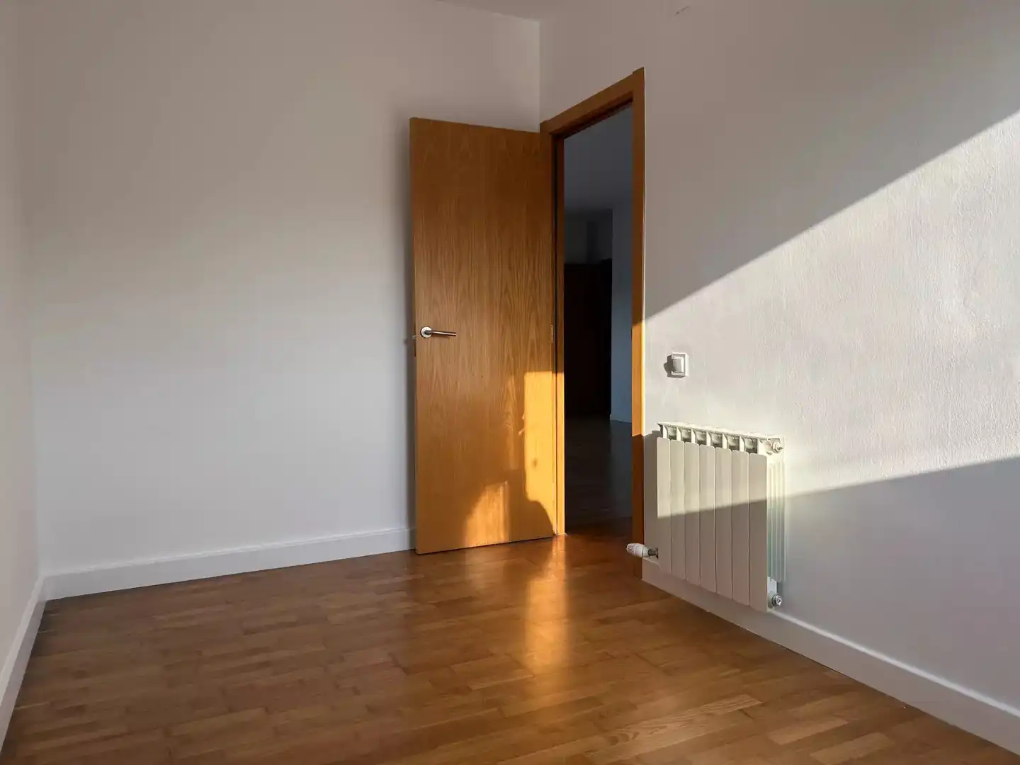 Bedroom of Flat for sale in Hostalric  with Parquet flooring, Terrace and Storage room