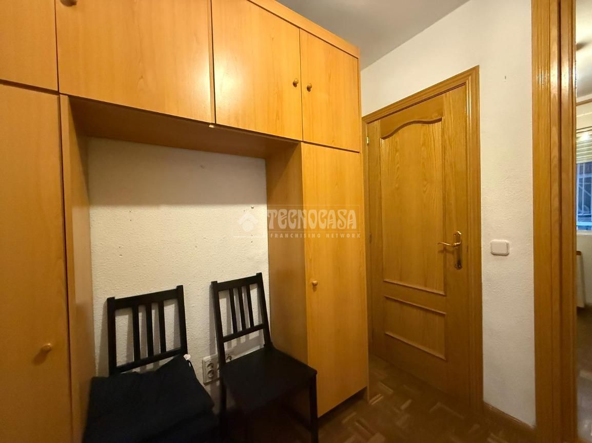 Habitación de Piso en venta en Alcorcón con Parquet