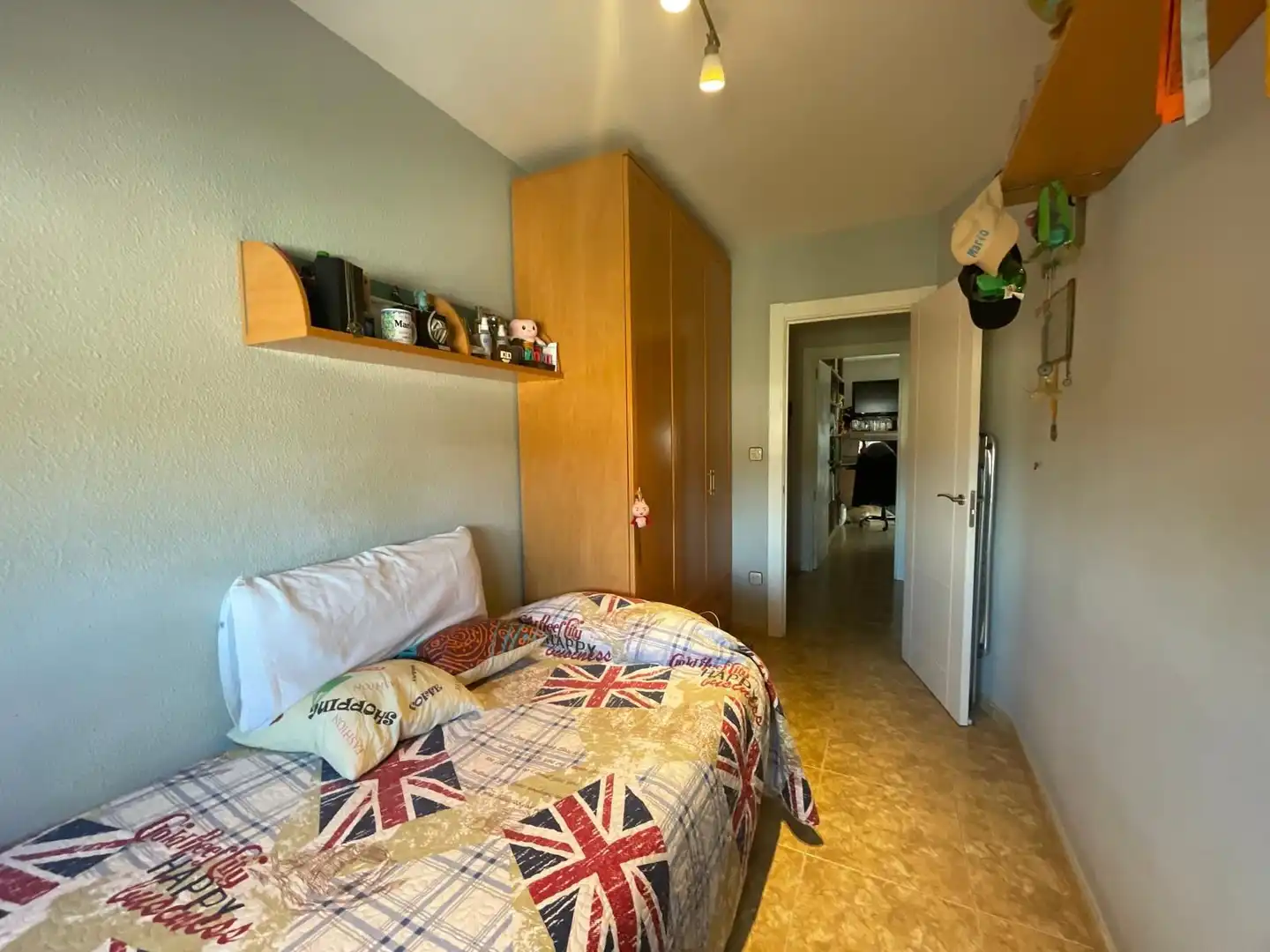 Bedroom of Flat for sale in Zaragoza  with Heating, Terrace and Storage room