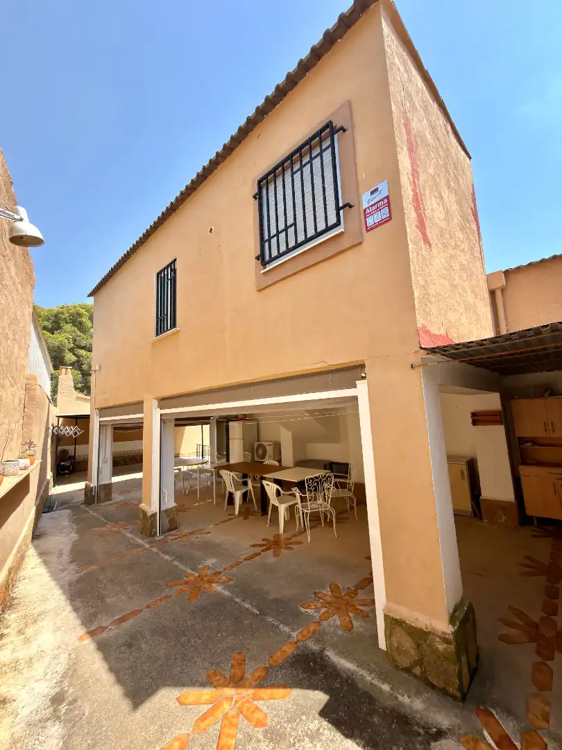 Casa o xalet en venda en Chiva amb Aire condicionat, Jardí privat i Terrassa