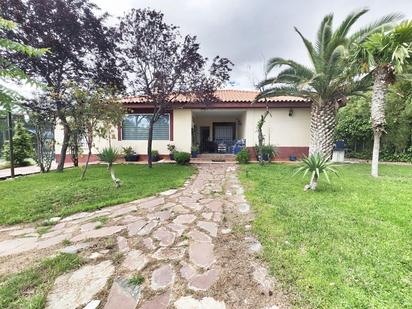 Garden of House or chalet for sale in Argamasilla de Calatrava  with Air Conditioner and Swimming Pool