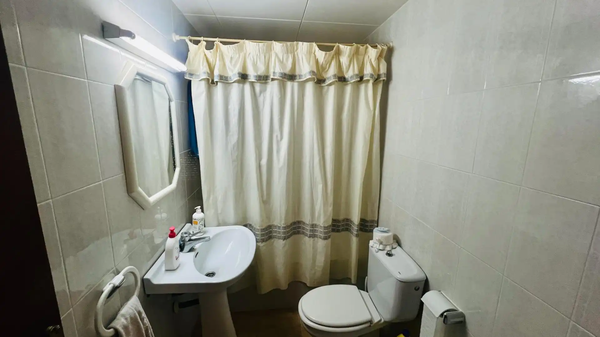 Bathroom of Country homes for sale in Vandellòs i l'Hospitalet de l'Infant  with Swimming Pool, Furnished and Alarm