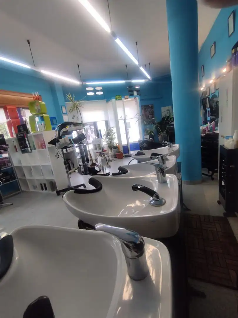 Business premises to rent in A Malata - Catabois - Ciudad Jardín, imagen 5