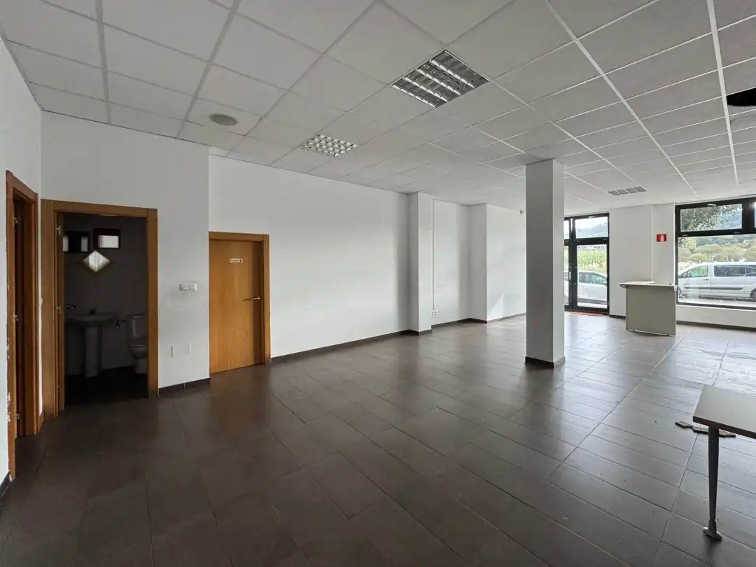 Local comercial de lloguer a Colindres, imagen 7