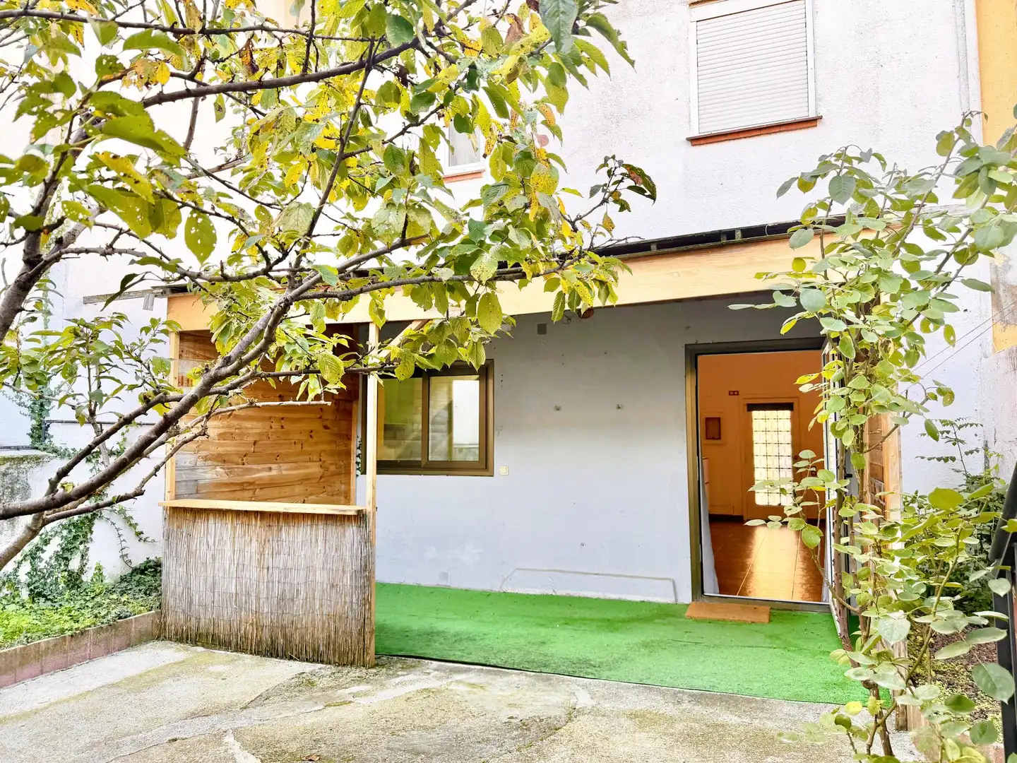 Vista exterior de Casa adosada en venta en Guardiola de Berguedà con Calefacción, Terraza y Horno