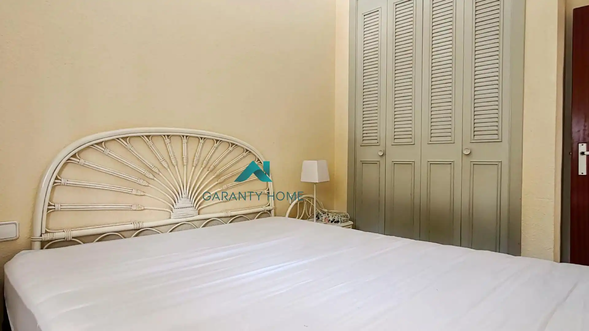 Habitación de Planta baja en venta en La Manga del Mar Menor con Jardín privado, Amueblado y Balcón