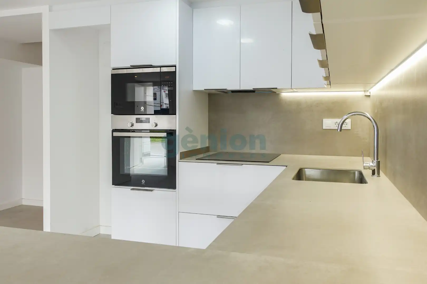 Cocina de Piso en venta en Girona con Aire acondicionado y Calefacción