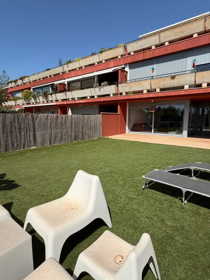 Bajo con piscina en venta en Ciutadella