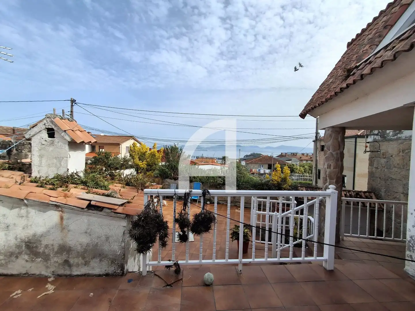 Vista exterior de Casa o xalet en venda en Vigo  amb Calefacció, Terrassa i Traster
