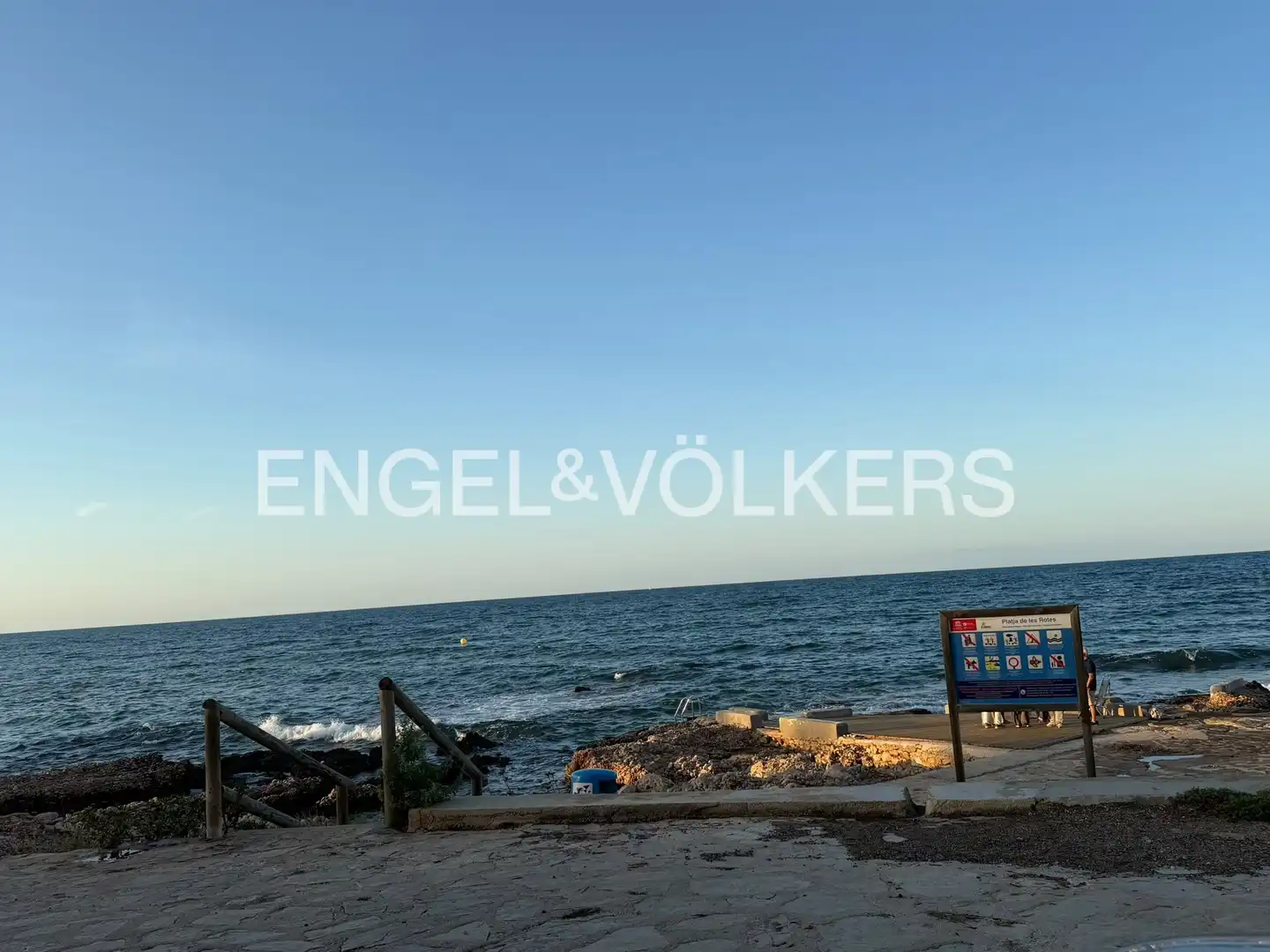 Houses for sale in Las Rotas / Les Rotes