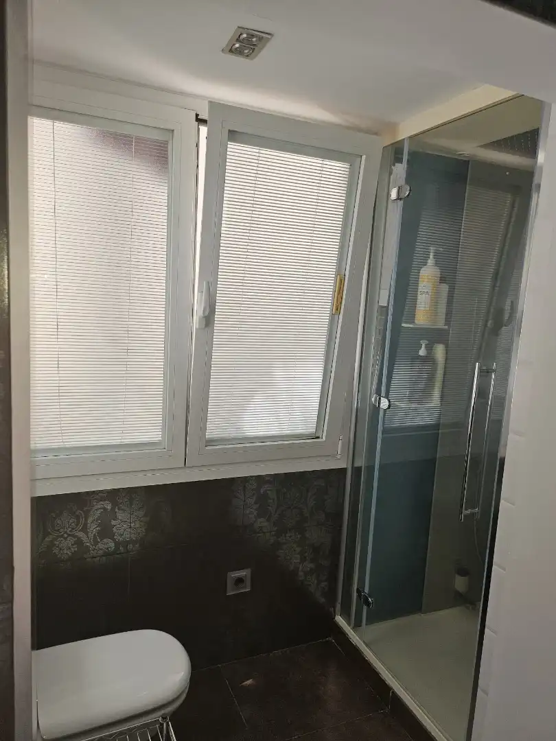 Bedroom of Flat for rent in Zaragoza  with Heating, Parquet flooring and Furnished