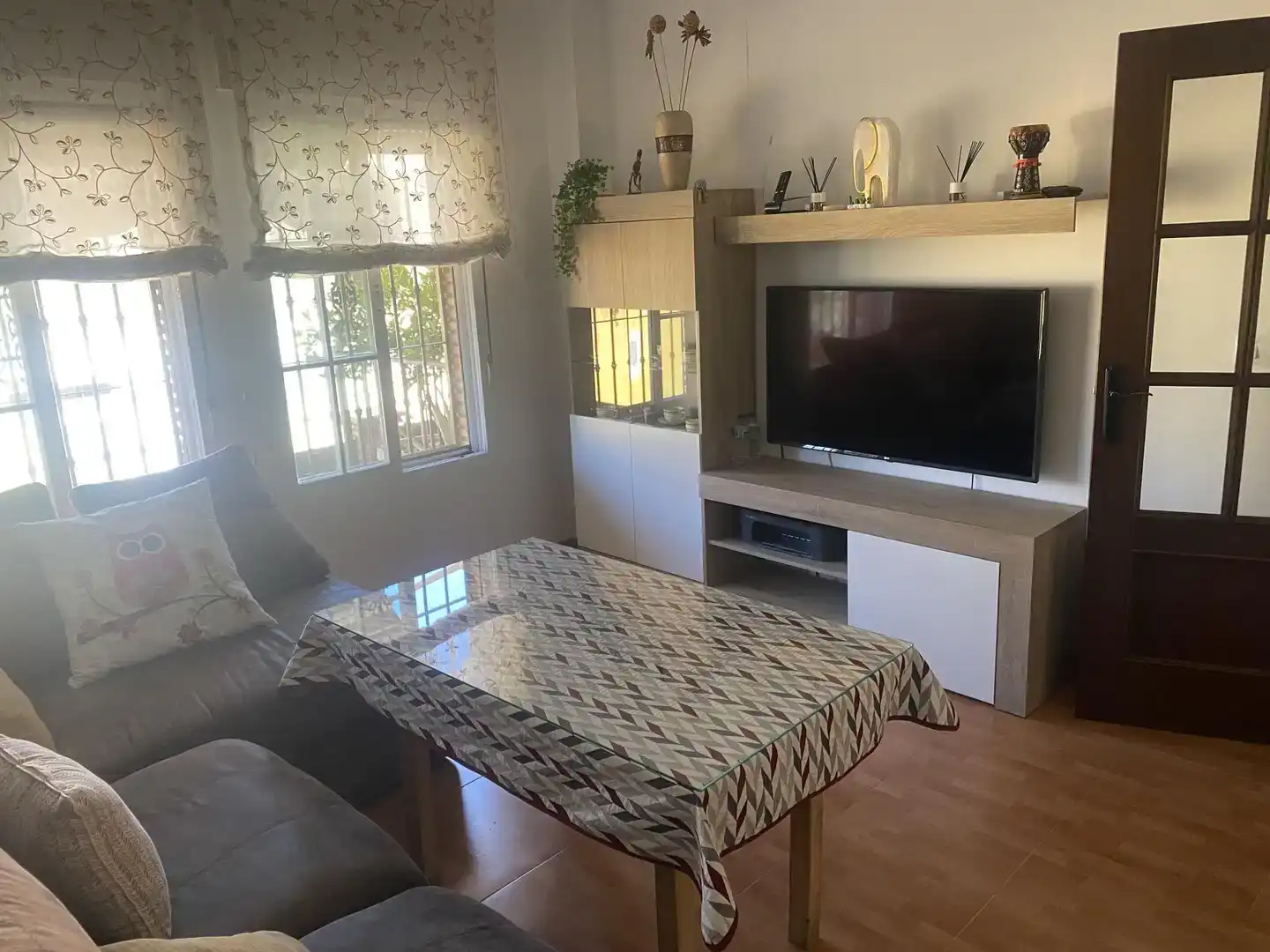 Sala d'estar de Casa adosada en venda en Cájar amb Aire condicionat i Balcó
