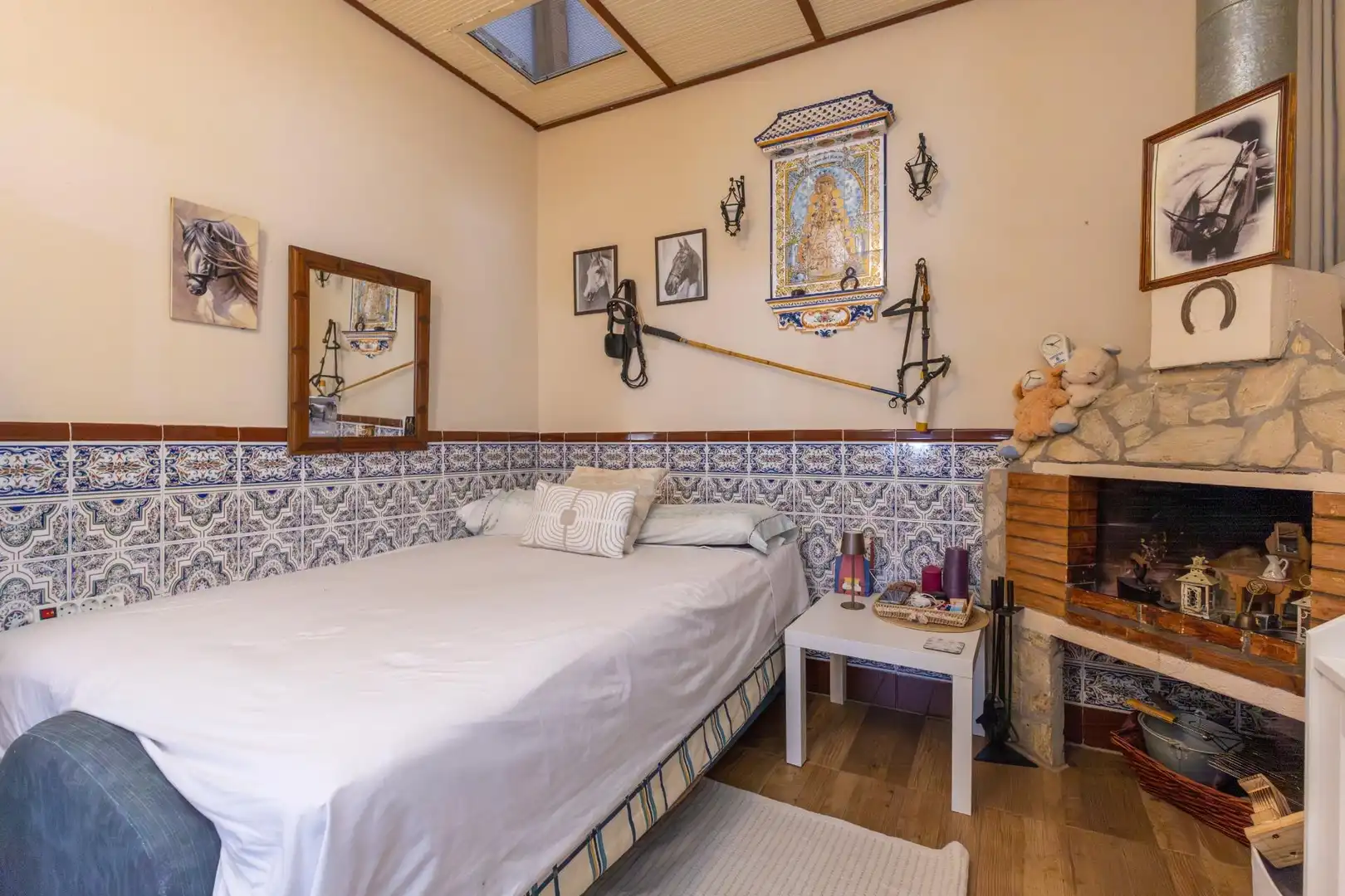 Habitación de Casa adosada en venta en Guillena con Aire acondicionado, Calefacción y Terraza