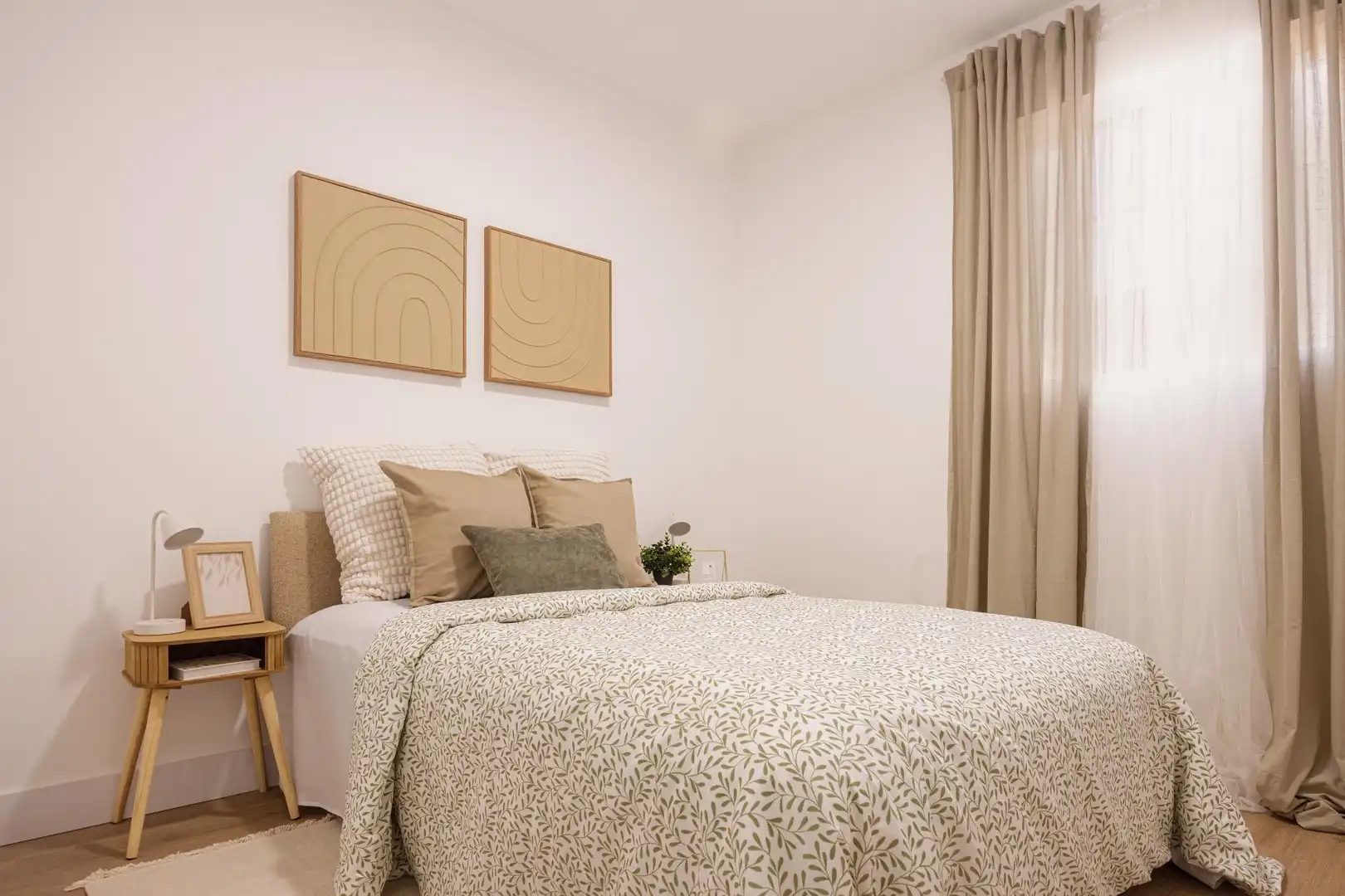 Bedroom of Flat for sale in Madrid