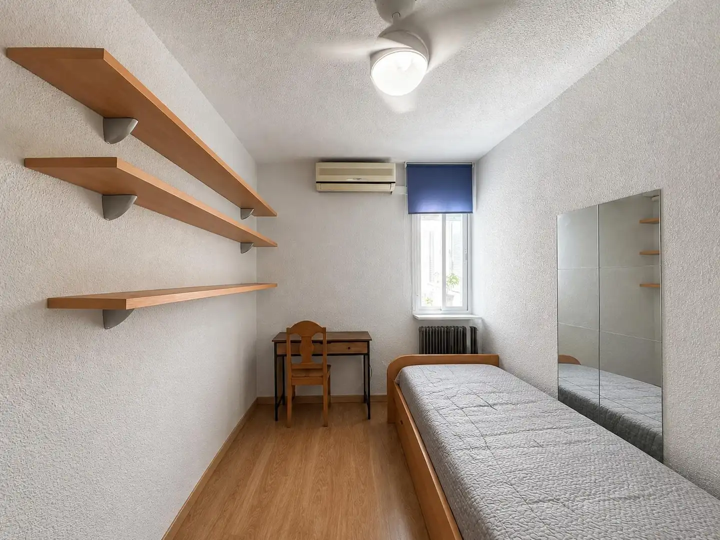 Bedroom of Flat for sale in Madrid  with Air Conditioner, Heating and Terrace