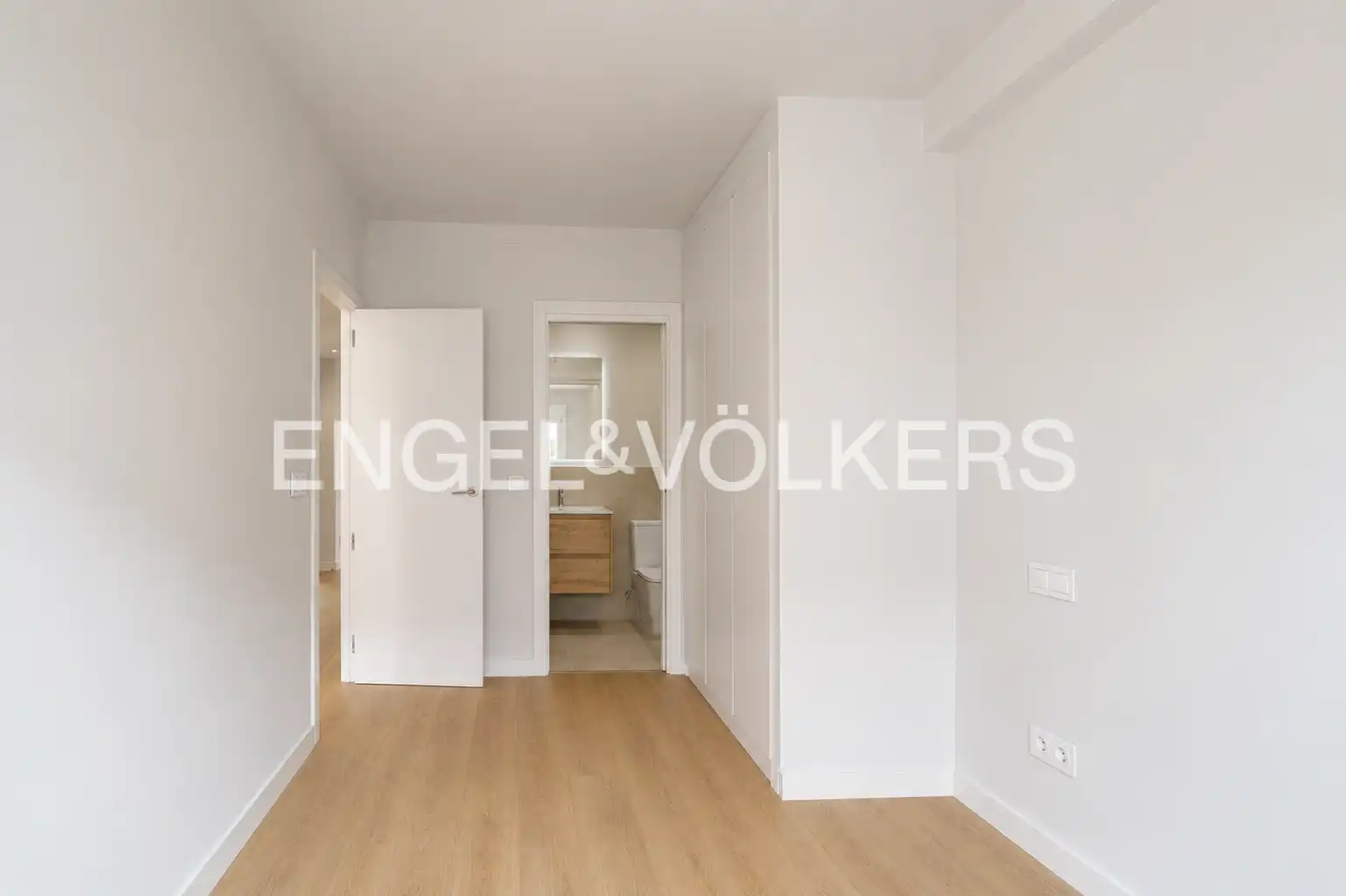 Habitación de Piso en venta en Madrid con Aire acondicionado y Calefacción