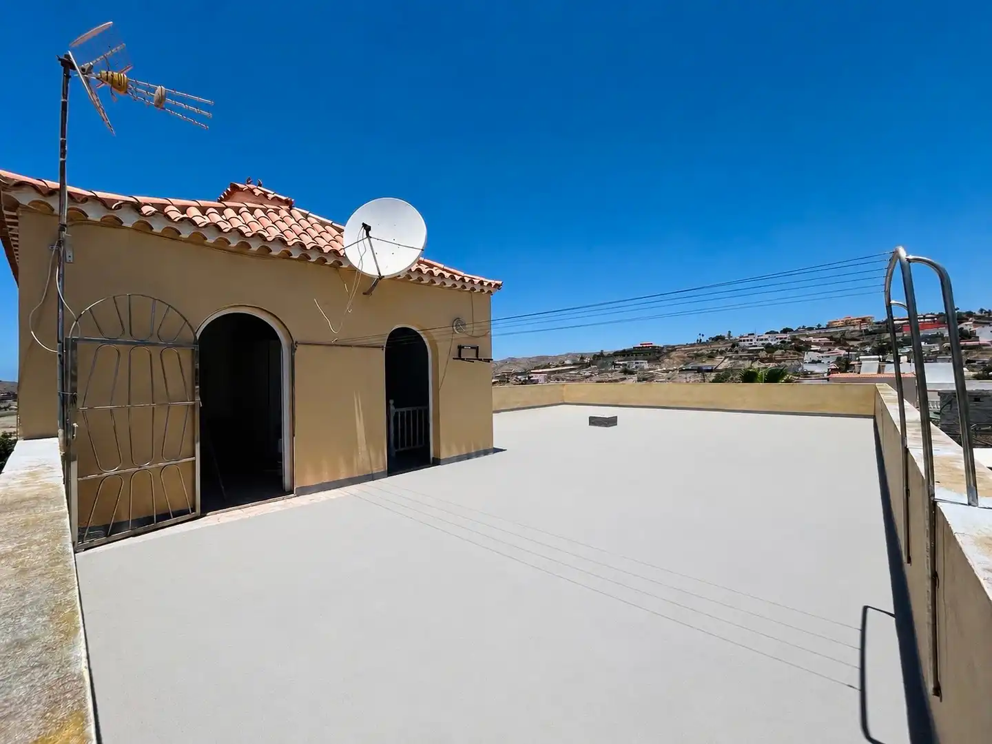 Terrassa de Casa o xalet en venda en San Bartolomé de Tirajana amb Aire condicionat, Jardí privat i Terrassa