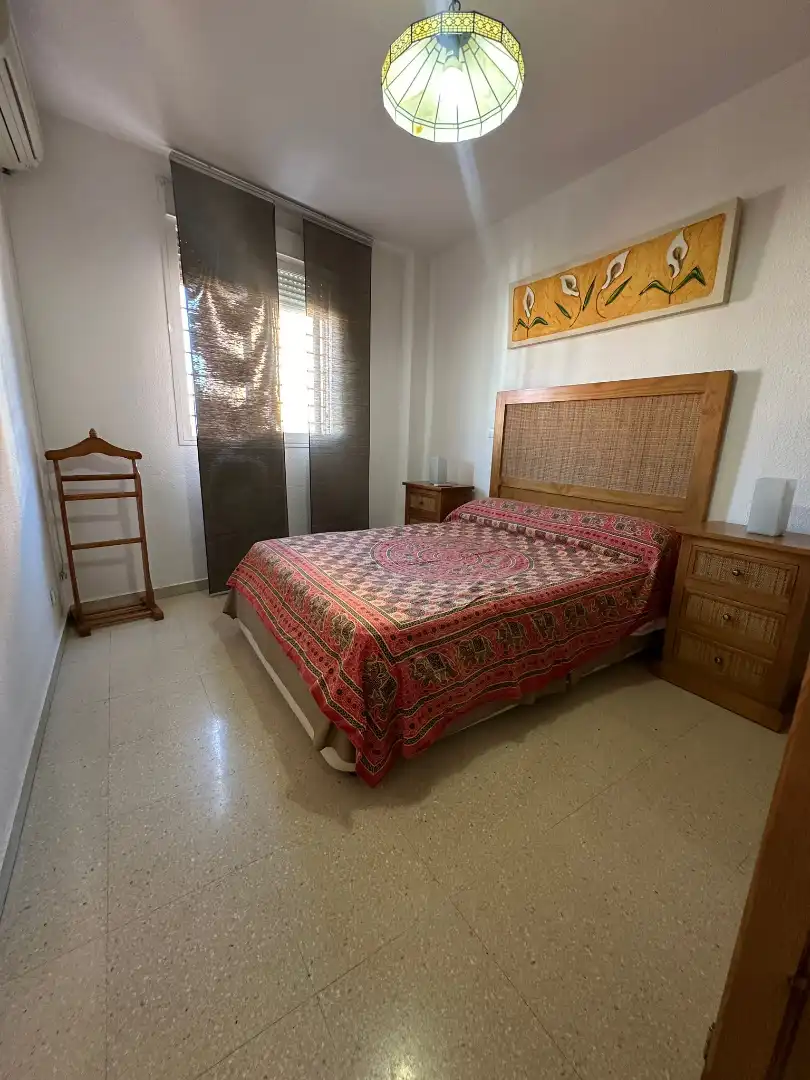 Schlafzimmer von Wohnung zum Verkauf in Camas mit Klimaanlage